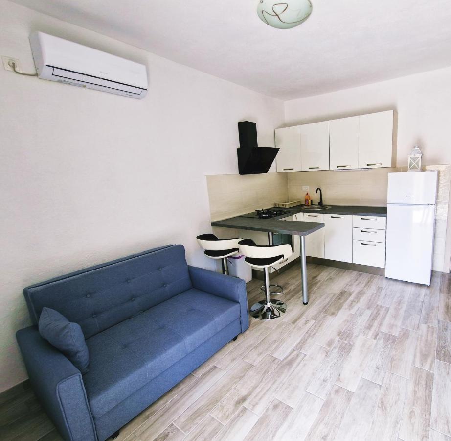 Kuca Za Odmor Dobrila Hotel Jelsa  Exterior foto