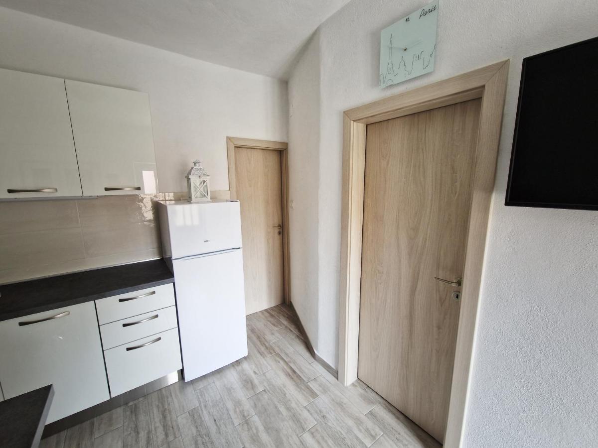 Kuca Za Odmor Dobrila Hotel Jelsa  Exterior foto