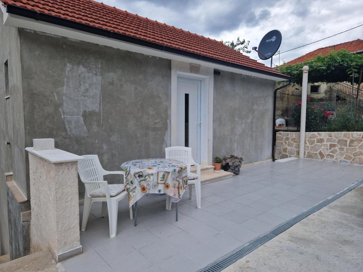 Kuca Za Odmor Dobrila Hotel Jelsa  Exterior foto