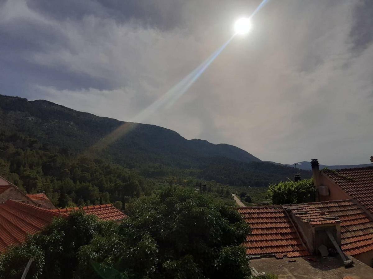 Kuca Za Odmor Dobrila Hotel Jelsa  Exterior foto